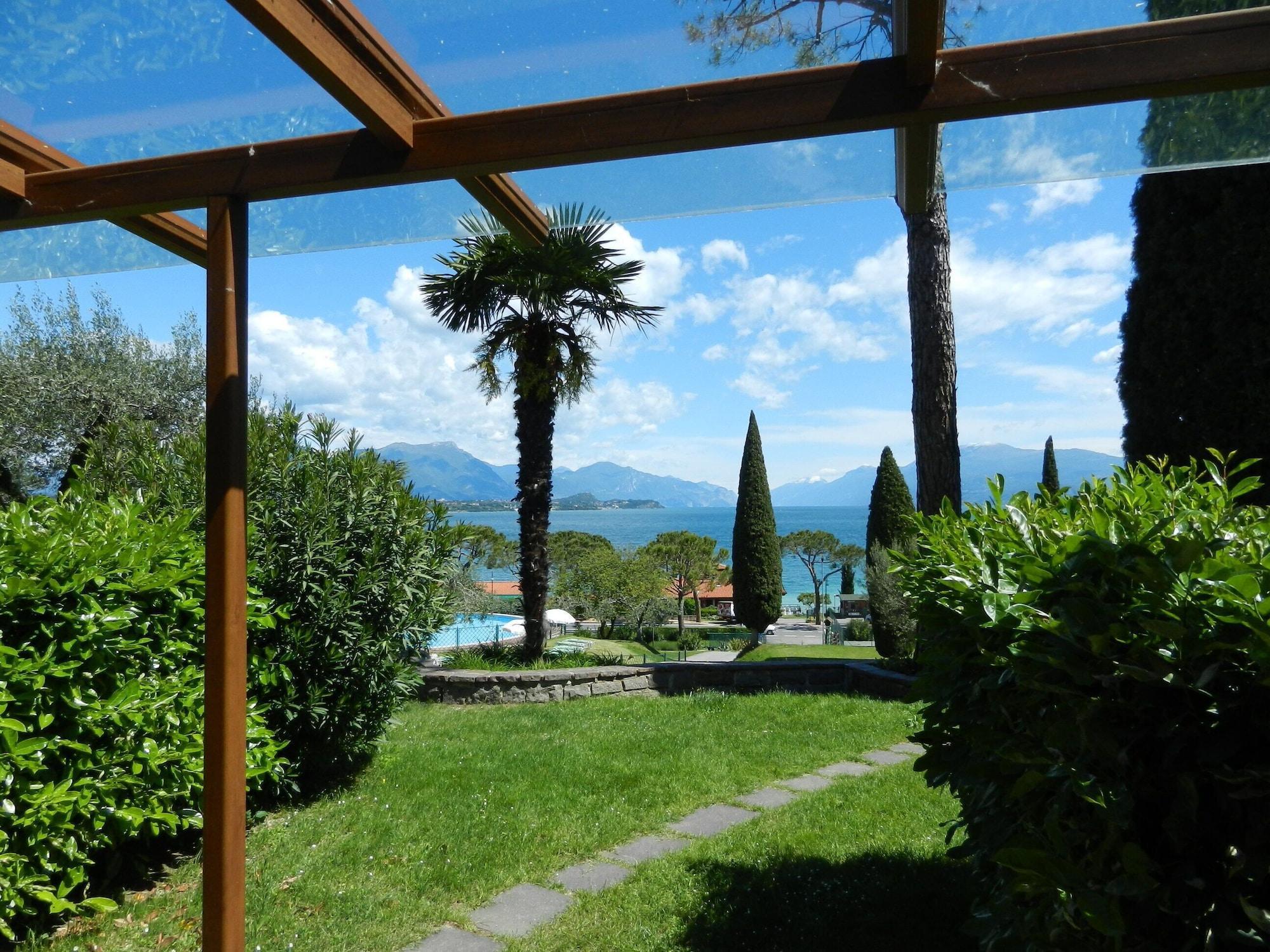 Club Del Sole Desenzano Boutique Aparthotel Desenzano del Garda