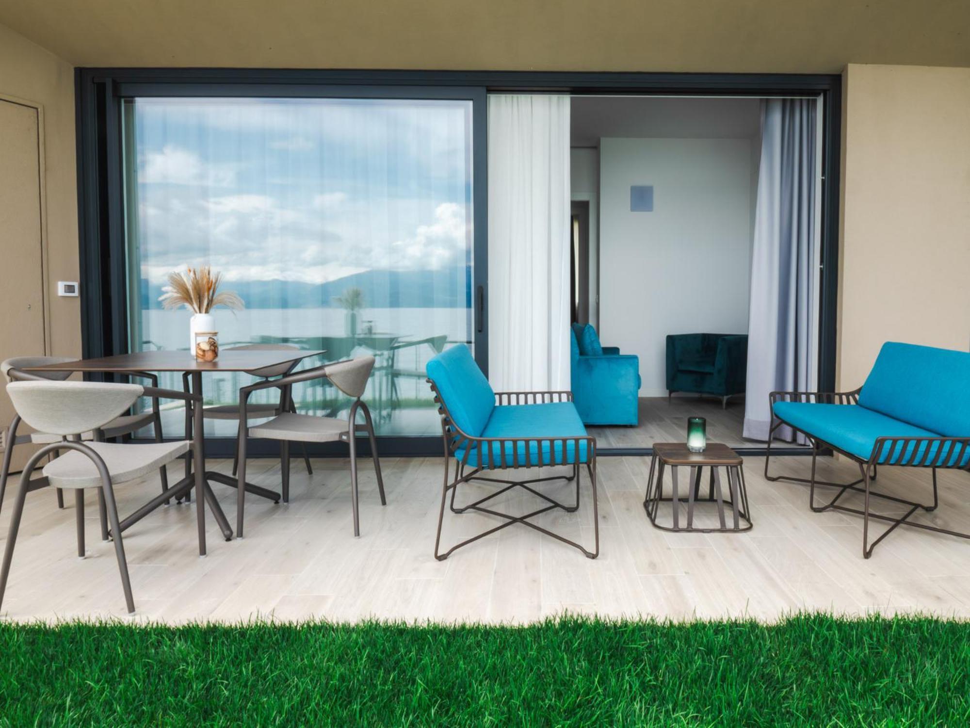 Desenzano Village Aparthotel 4*